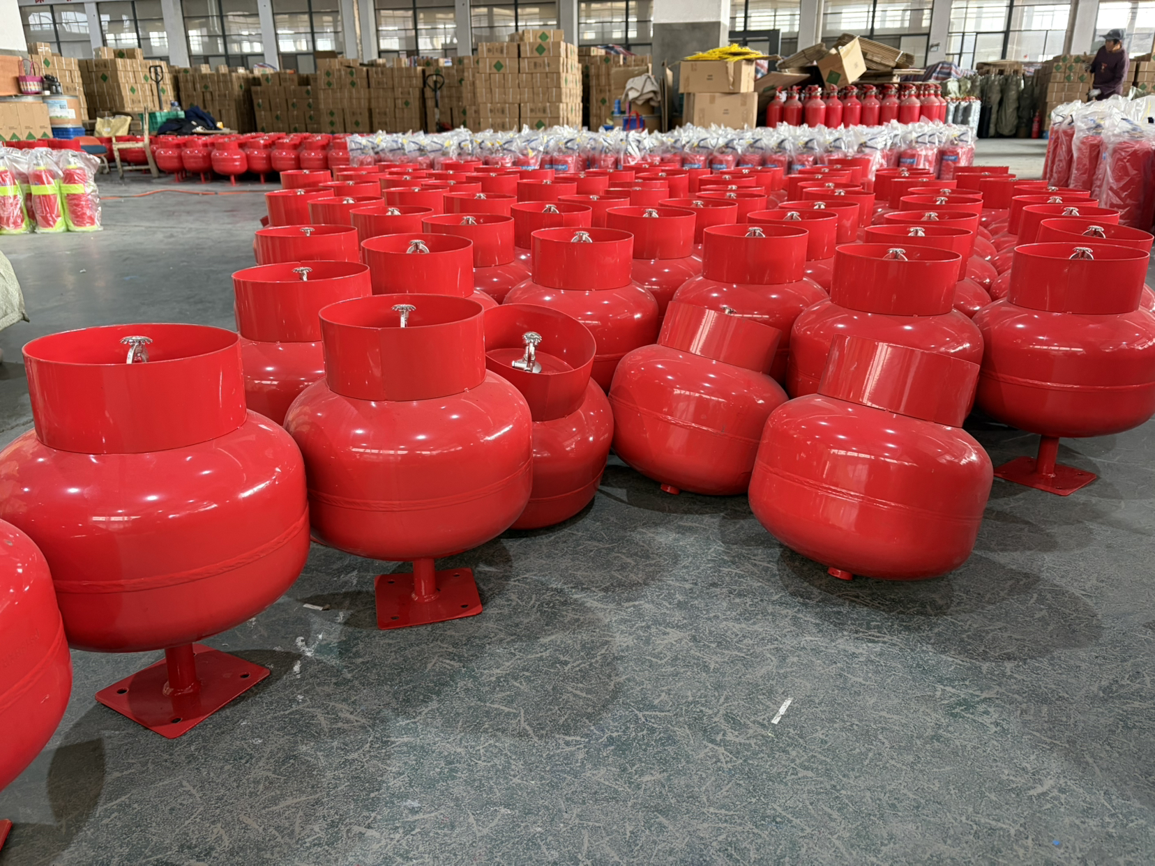 6 كجم مسحوق جاف أوتوماتيكي معلق من نوع معدات مكافحة الحرائق في حالات الطوارئ في المملكة العربية السعودية